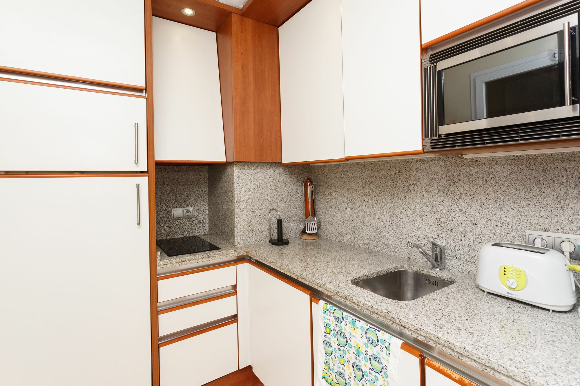 Paal Guadalpin Apartemen Marbella