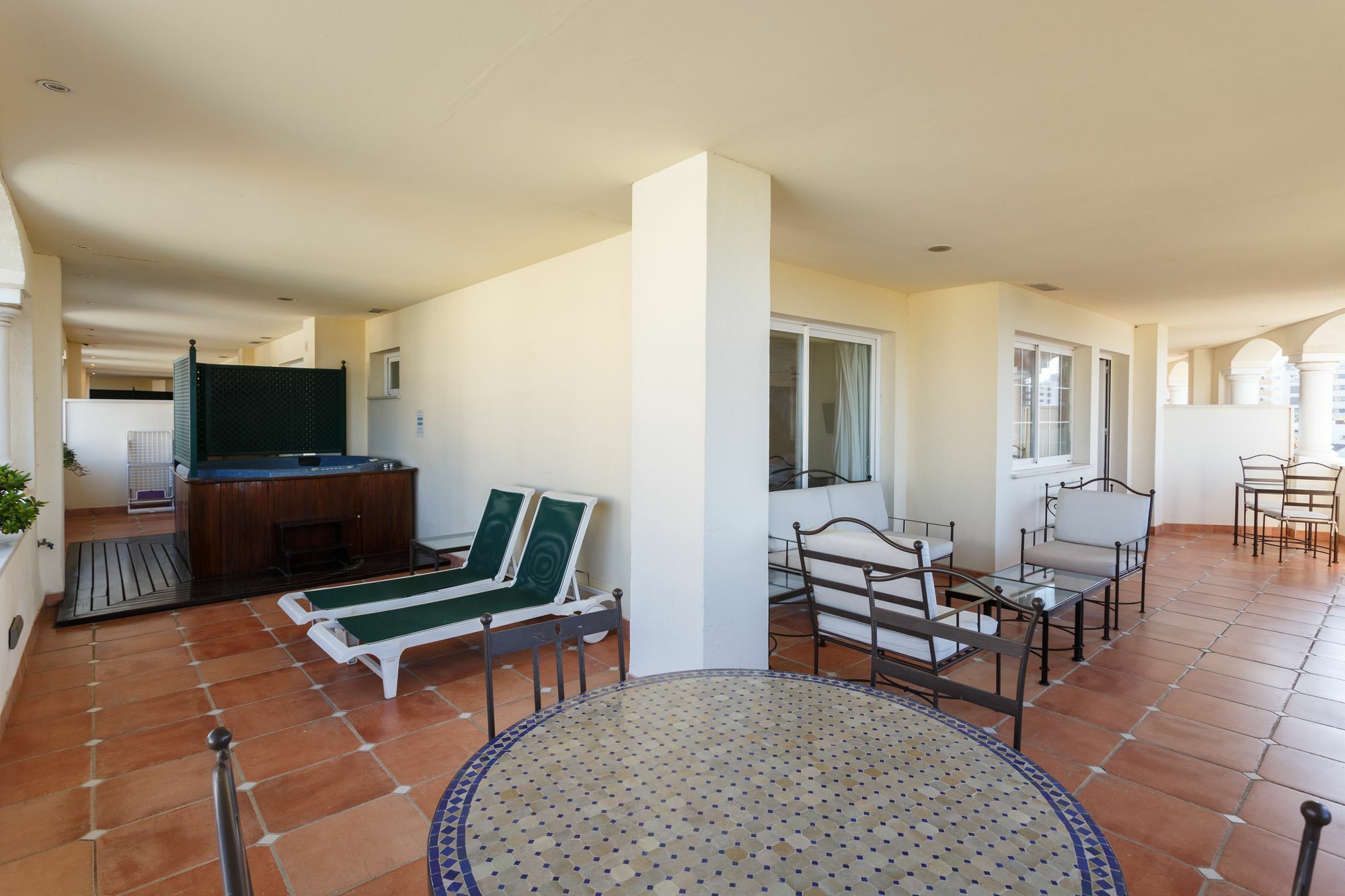 Paal Guadalpin Apartemen *