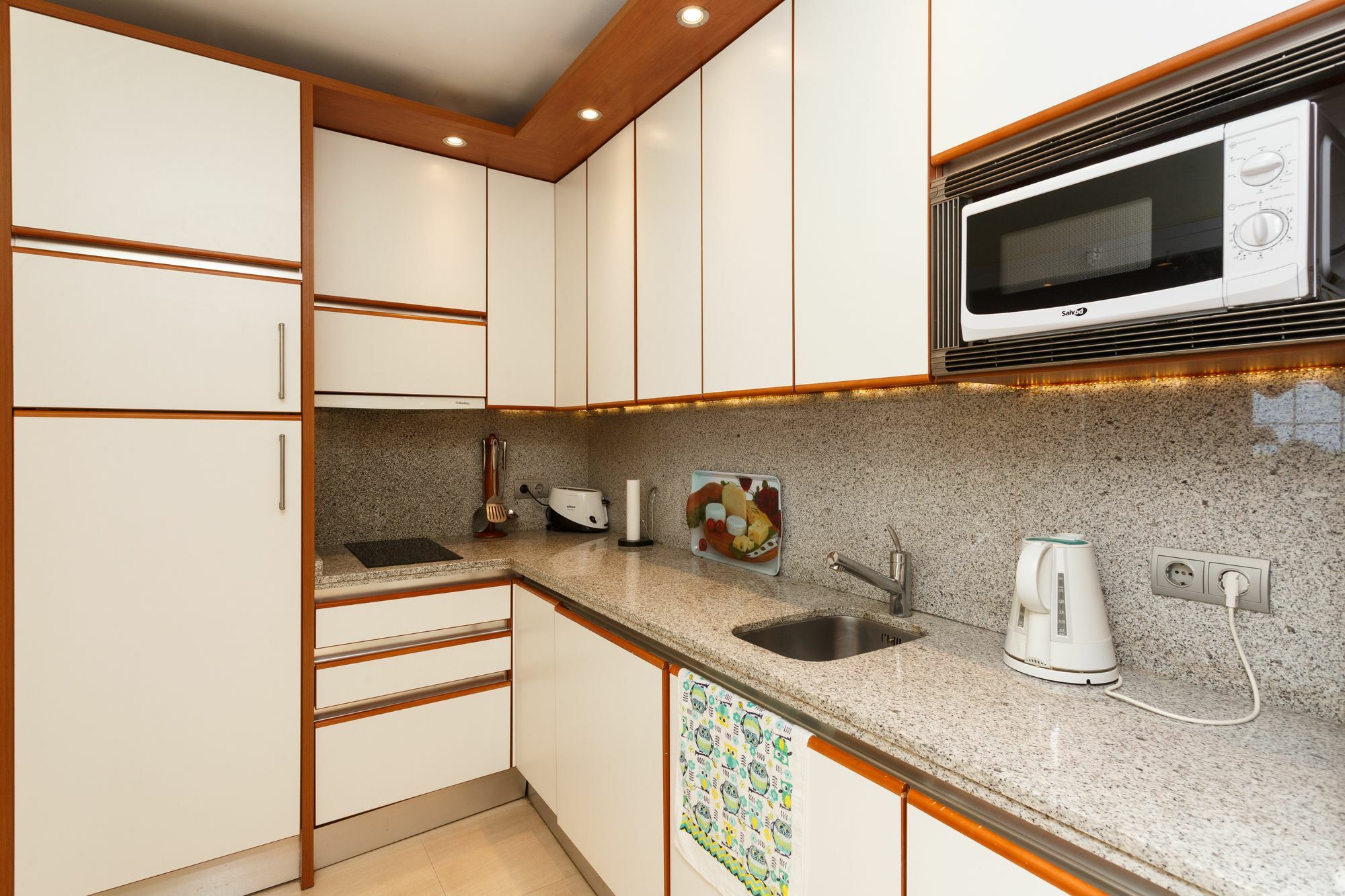 Paal Guadalpin Apartemen Marbella